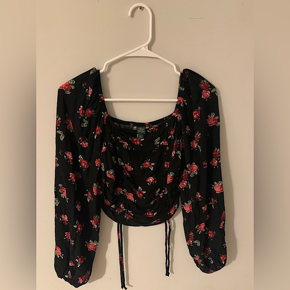 Long sleeved floral crop top